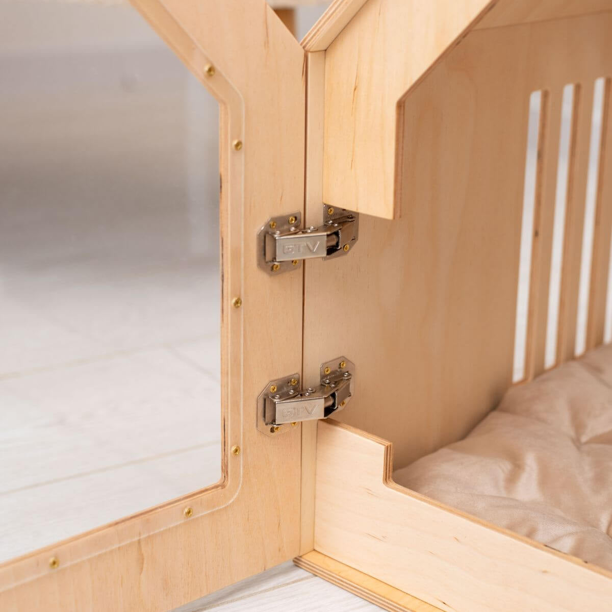 Small Indoor Dog House! My dog has better home decor than me now 😭 !